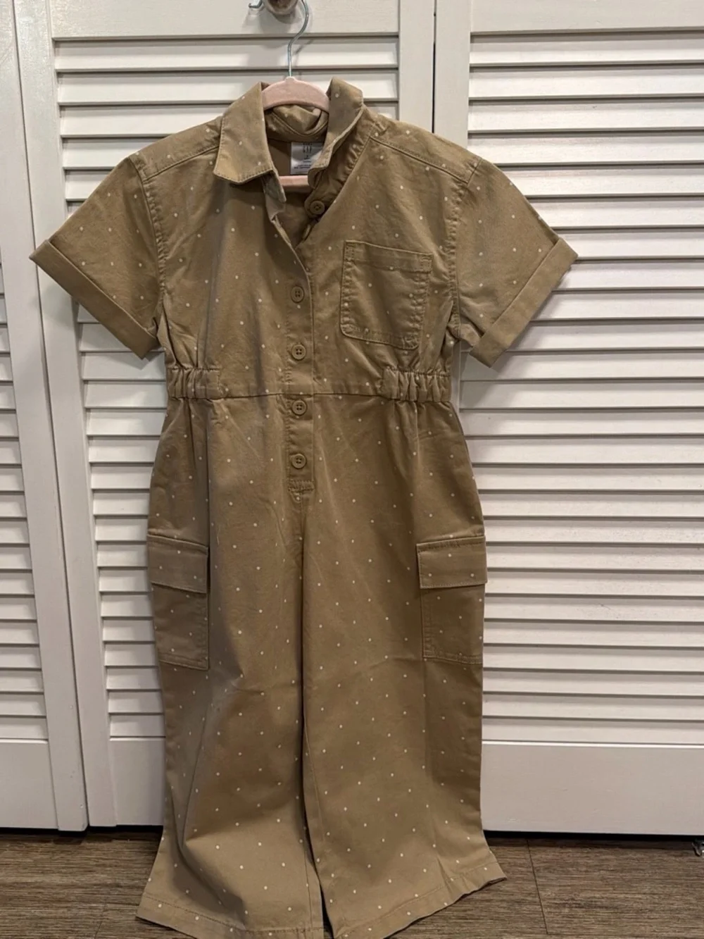 GAP Khaki Short-Sleeve Utility Dress with White Dot Print